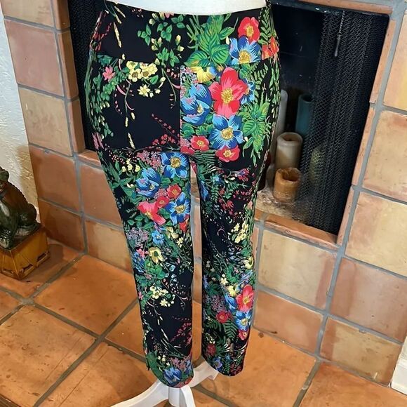 Soft Surroundings In Bloom Midnight Garden stretch pants,  PS! - Picture 5 of 7